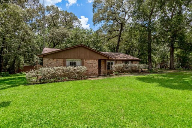 118 Pine Ridge Lane, Huntsville, TX 77340