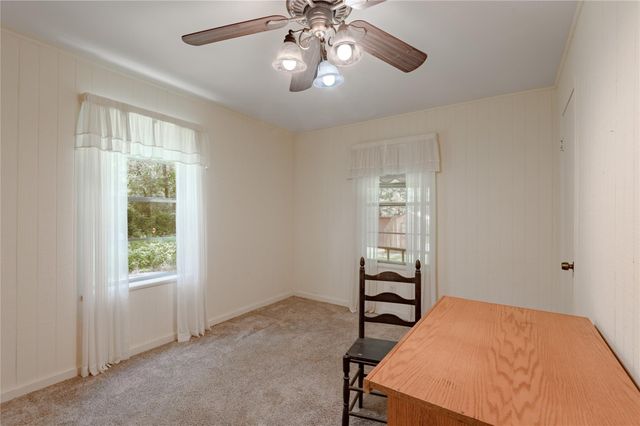 118 Pine Ridge Lane, Huntsville, TX 77340