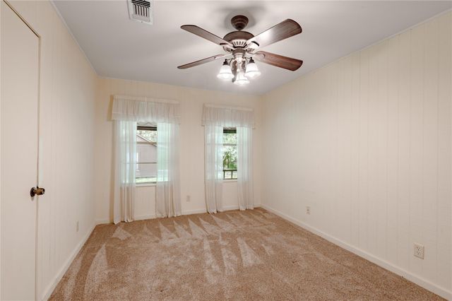118 Pine Ridge Lane, Huntsville, TX 77340