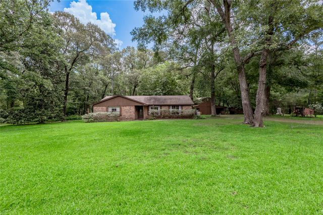 118 Pine Ridge Lane, Huntsville, TX 77340