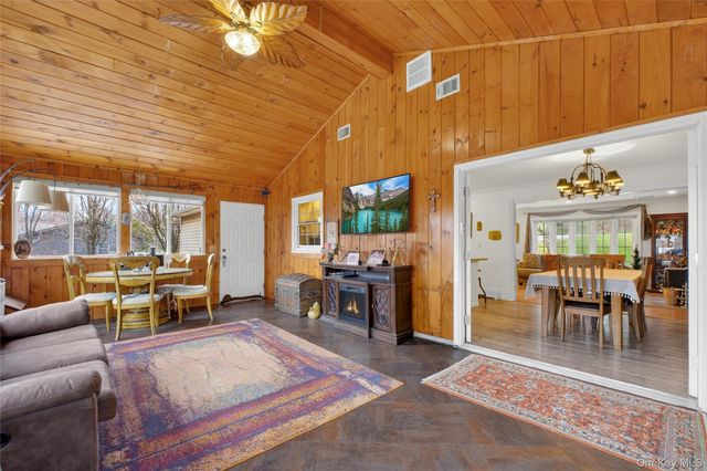 81 Brandy Lane, Wappingers Falls, NY 12590