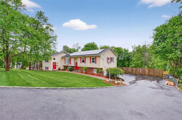 81 Brandy Lane, Wappingers Falls, NY 12590