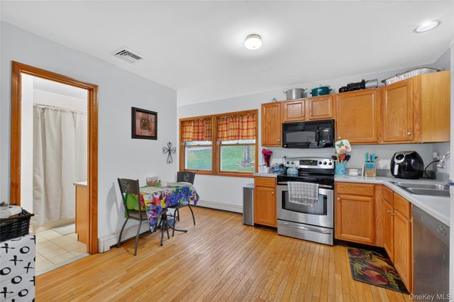 81 Brandy Lane, Wappingers Falls, NY 12590