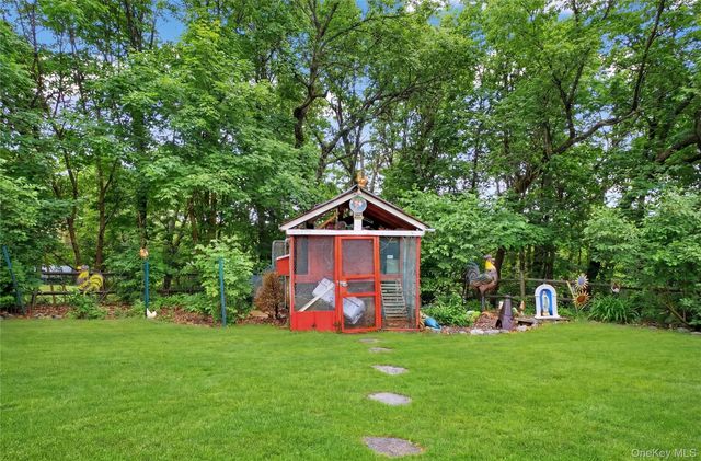 81 Brandy Lane, Wappingers Falls, NY 12590