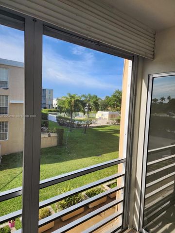 7981 S French Dr 2-202, Pembroke Pines, FL 33024
