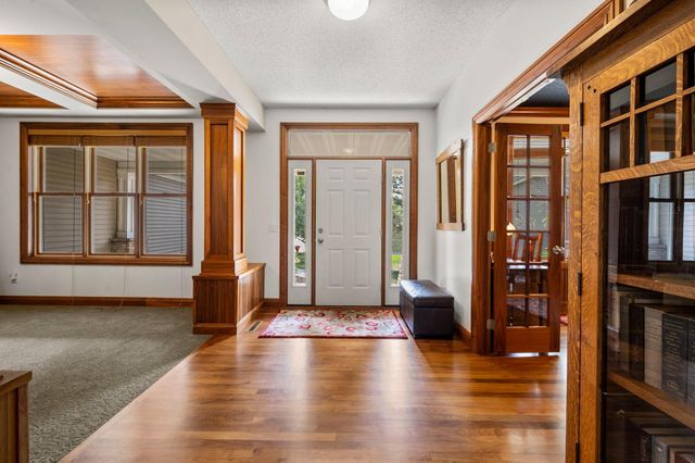 380 Sioux Lookout, Lino Lakes, MN 55014