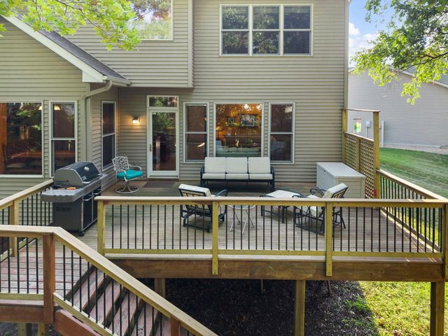 380 Sioux Lookout, Lino Lakes, MN 55014