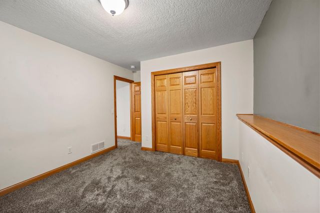 380 Sioux Lookout, Lino Lakes, MN 55014
