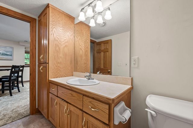 380 Sioux Lookout, Lino Lakes, MN 55014