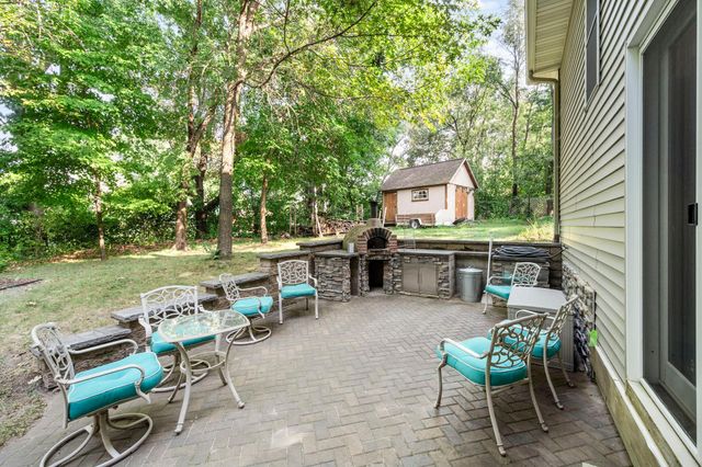 380 Sioux Lookout, Lino Lakes, MN 55014