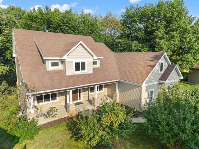 380 Sioux Lookout, Lino Lakes, MN 55014