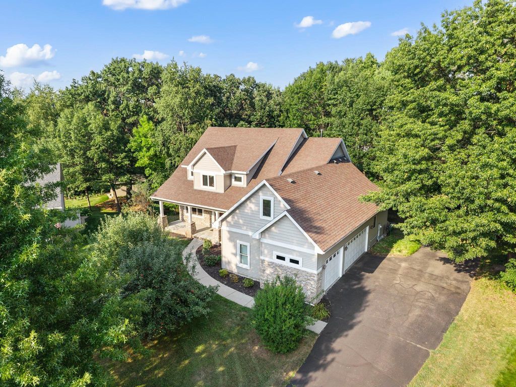 380 Sioux Lookout, Lino Lakes, MN 55014 — exterior