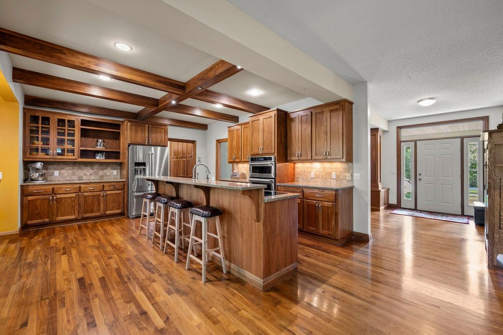 380 Sioux Lookout, Lino Lakes, MN 55014 — photo 2