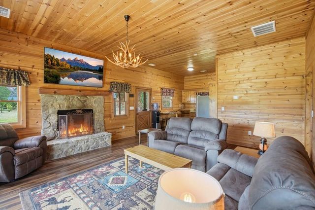 12877 Appalachian Hwy, Morganton, GA 30560