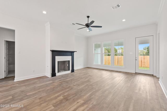 101 Gosling Way, Lafayette, LA 70507