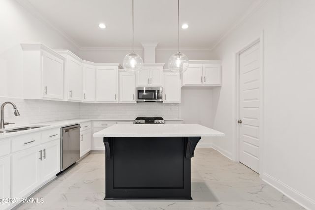 101 Gosling Way, Lafayette, LA 70507