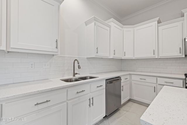 101 Gosling Way, Lafayette, LA 70507