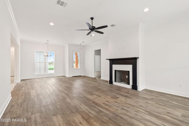 101 Gosling Way, Lafayette, LA 70507