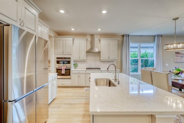6374 GRANDVIEW HILL COURT, Bradenton, FL 34203