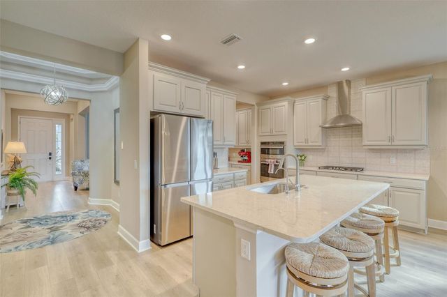 6374 GRANDVIEW HILL COURT, Bradenton, FL 34203