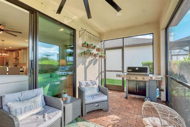 6374 GRANDVIEW HILL COURT, Bradenton, FL 34203