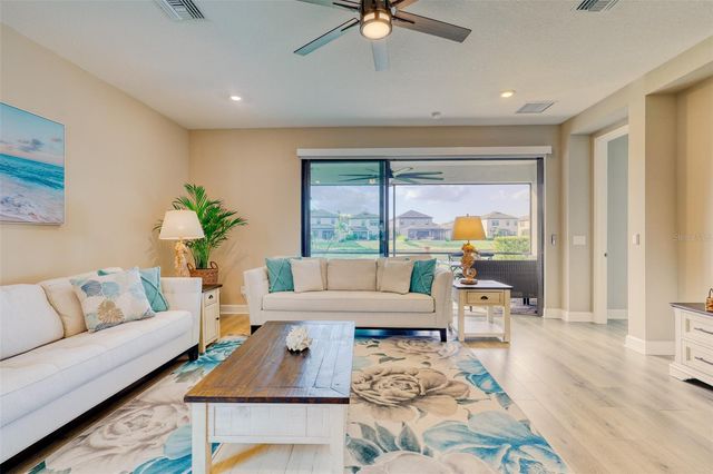 6374 GRANDVIEW HILL COURT, Bradenton, FL 34203