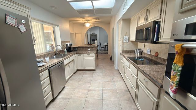 14710 W HERITAGE Drive, Sun City West, AZ 85375