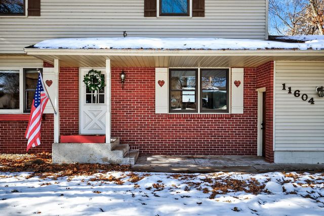 11604 Eldorado Street NW, Coon Rapids, MN 55433