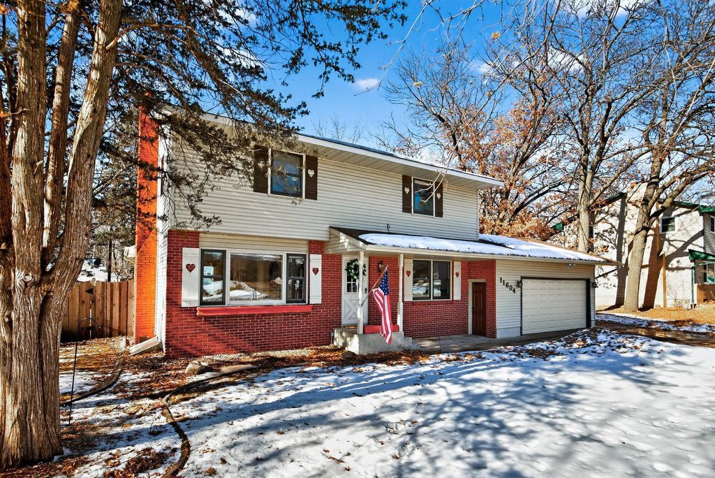 11604 Eldorado Street NW, Coon Rapids, MN 55433