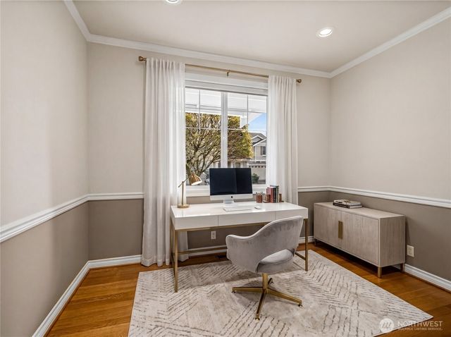 4610 NE 1st Ct, Renton, WA 98059