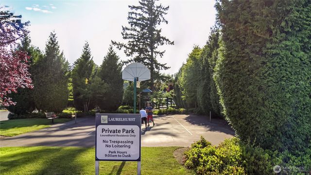 4610 NE 1st Ct, Renton, WA 98059