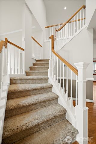 4610 NE 1st Ct, Renton, WA 98059