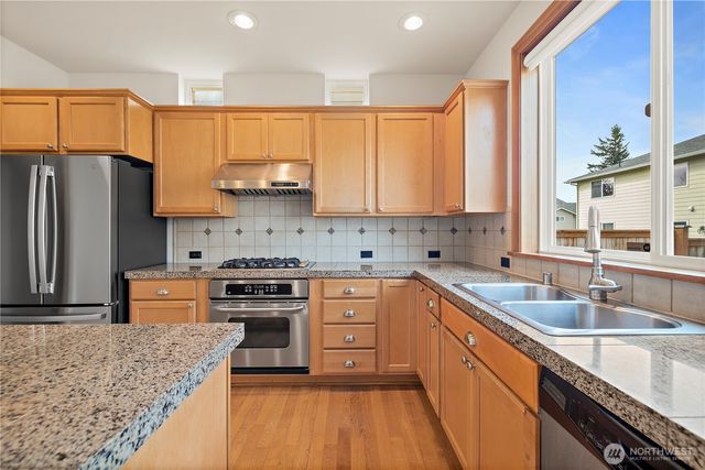 4610 NE 1st Ct, Renton, WA 98059