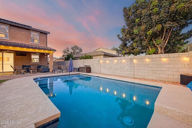 2435 W ARROYO Way, San Tan Valley, AZ 85144