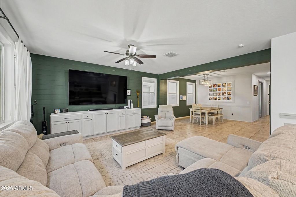 Image 11 of property listing at 2435 W ARROYO Way, San Tan Valley, AZ 85144