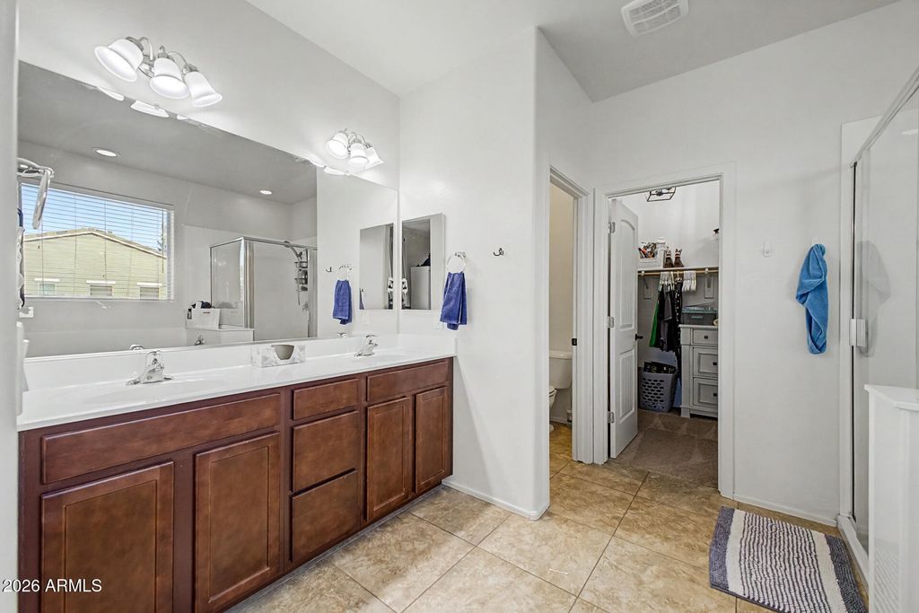 Image 23 of property listing at 2435 W ARROYO Way, San Tan Valley, AZ 85144