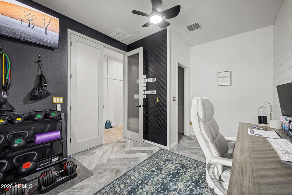 Image 31 of property listing at 2435 W ARROYO Way, San Tan Valley, AZ 85144