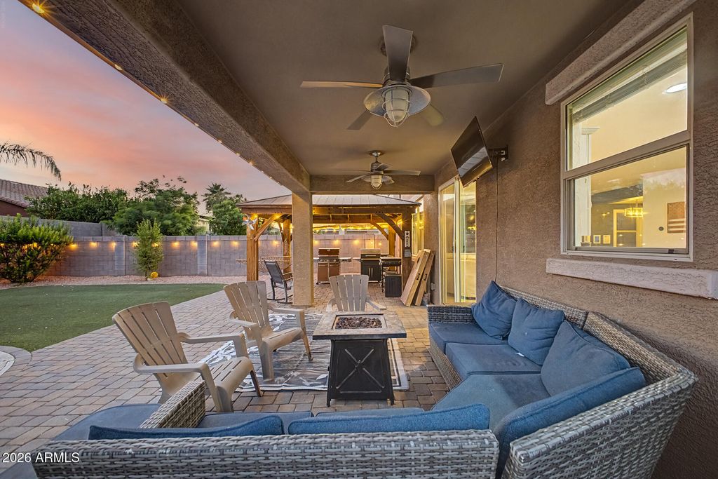 Image 40 of property listing at 2435 W ARROYO Way, San Tan Valley, AZ 85144