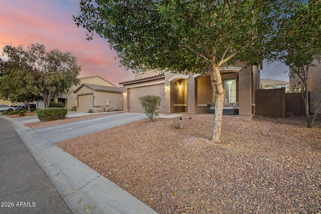Image 6 of property listing at 2435 W ARROYO Way, San Tan Valley, AZ 85144