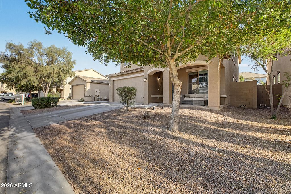 Image 8 of property listing at 2435 W ARROYO Way, San Tan Valley, AZ 85144
