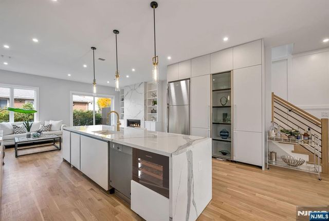 2449 Camner Street, Fort Lee, NJ 07024