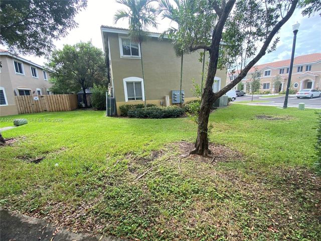 2330 SE 10th St 2330, Homestead, FL 33035