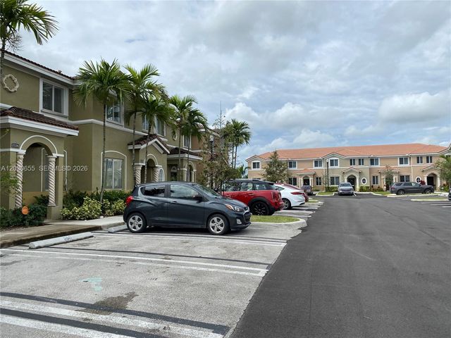 2330 SE 10th St 2330, Homestead, FL 33035