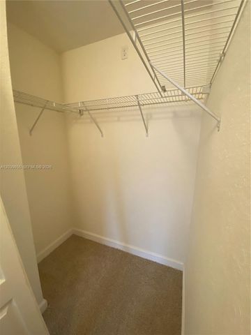 2330 SE 10th St 2330, Homestead, FL 33035
