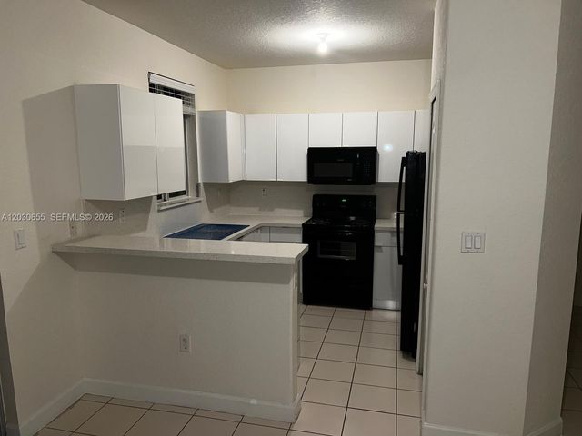 2330 SE 10th St 2330, Homestead, FL 33035