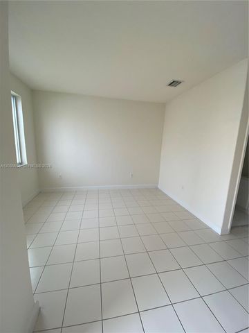 2330 SE 10th St 2330, Homestead, FL 33035