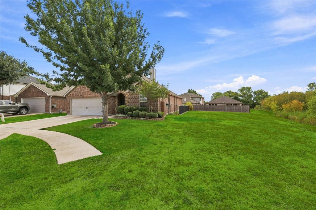 9200 Comanche Ridge Drive, Fort Worth, TX 76131 — photo 2