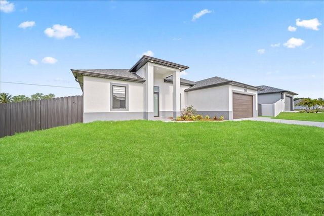 2116 NE 10TH AVENUE, Cape Coral, FL 33909