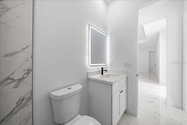 2116 NE 10TH AVENUE, Cape Coral, FL 33909