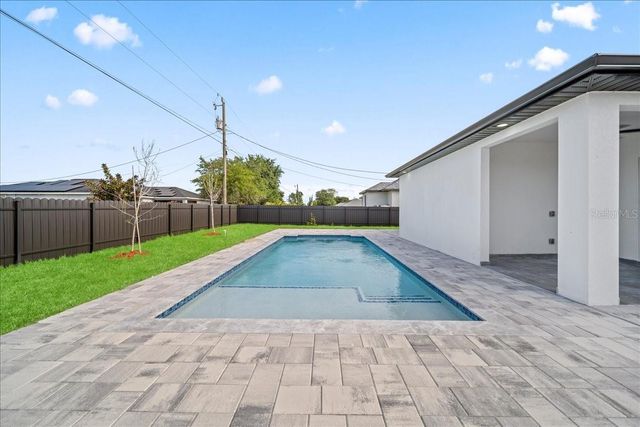 2116 NE 10TH AVENUE, Cape Coral, FL 33909